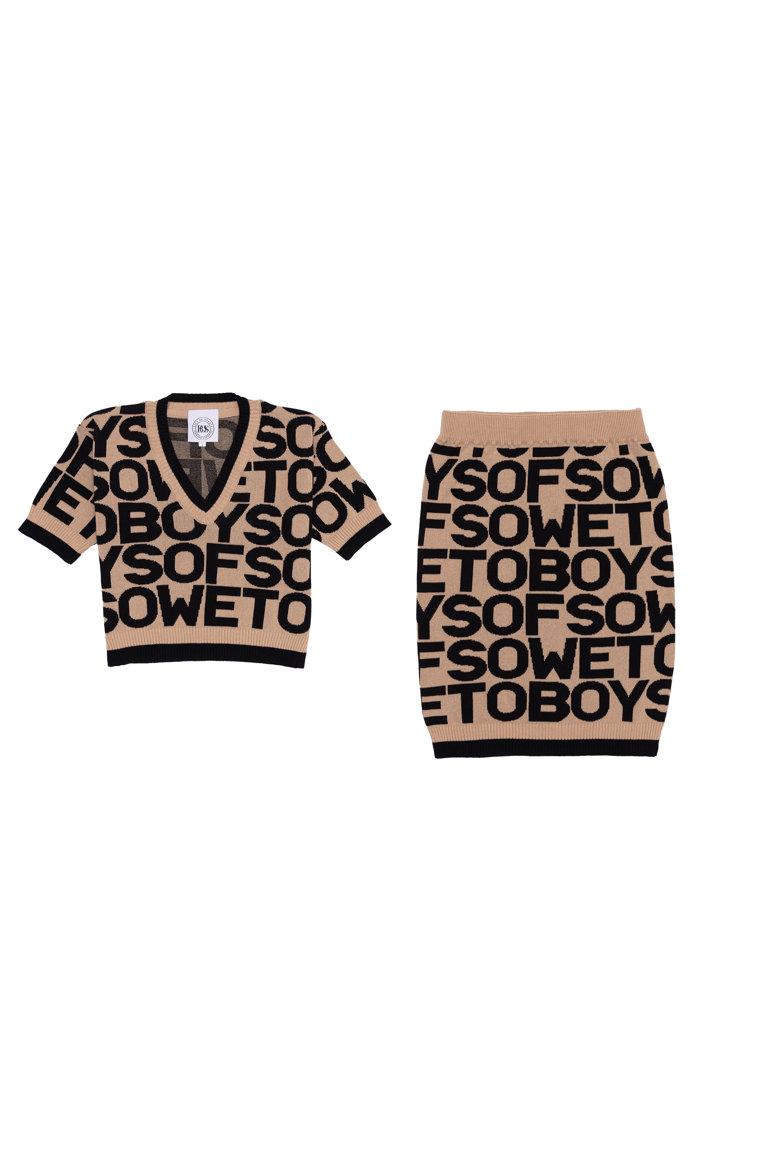 All-Over Print V-Neck Top - Beige & Black